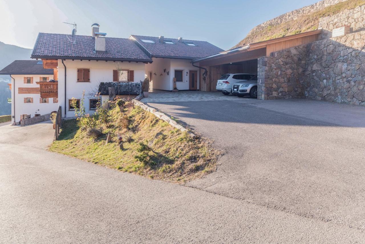 Guntschoellerhof Hochwart Fie allo Sciliar Bagian luar foto